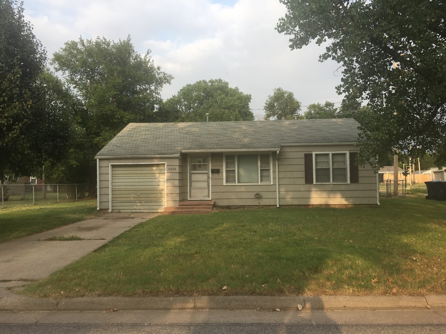 Hutchinson House: 2006 Cone