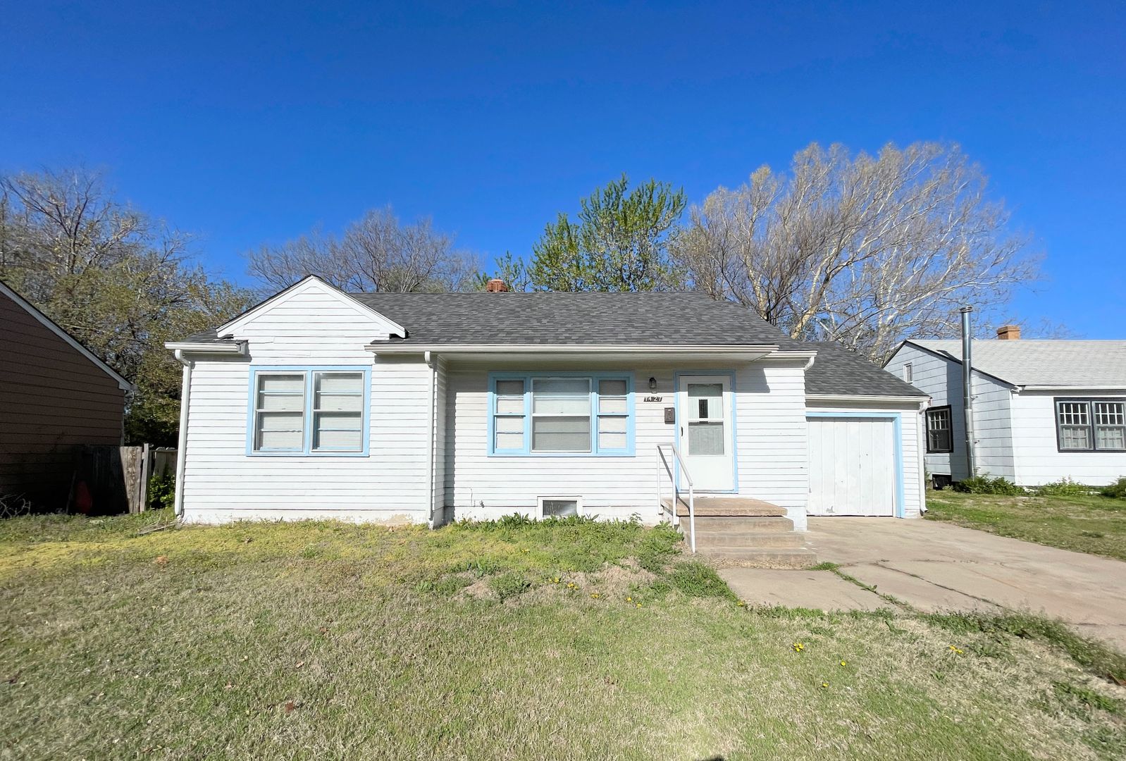 Wichita House: 1427 N Harding Ave