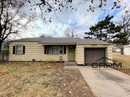 Comfortable 2 bed 1 bath home – photo 1