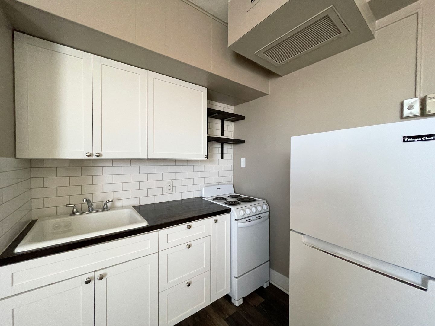 14 E 2nd Ave 416, Hutchinson, KS 67501