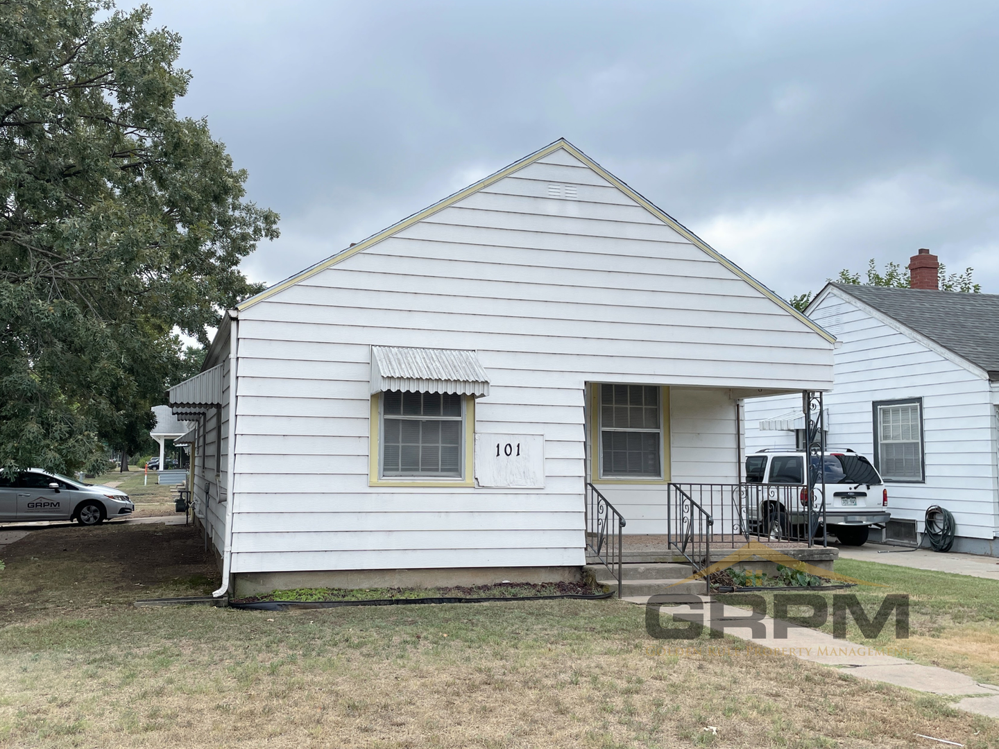 Hutchinson House: 101 W 14th Ave