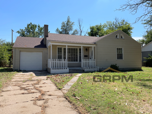 Cozy 2 bed 1.5 bath home – photo 1