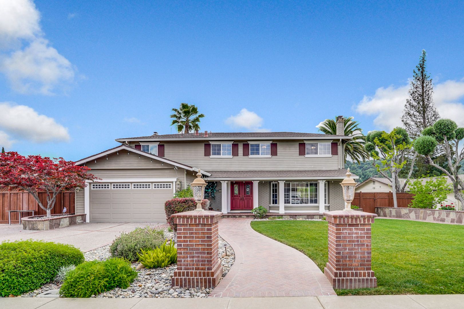 San Jose House: 1408 Camino Robles Way