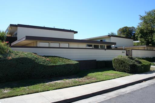 San Mateo Apartment: 1516-1520 South Claremont Street