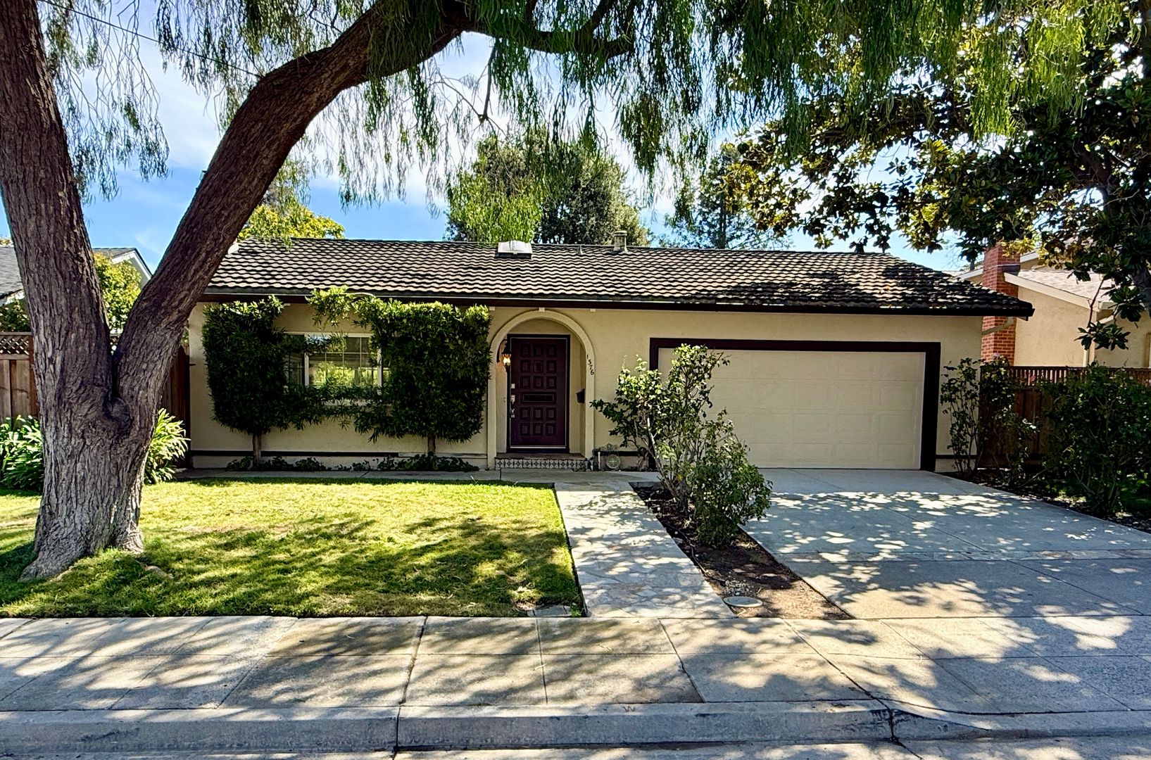 Sunnyvale House: 1376 Spoonbill Way