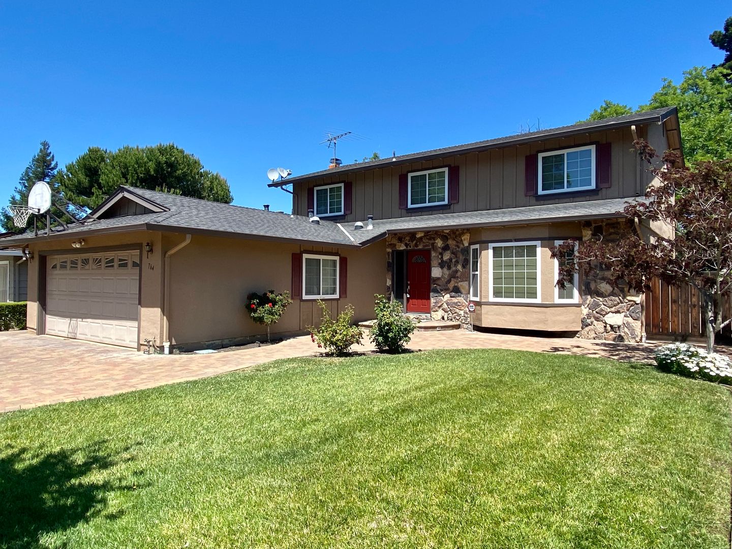 Sunnyvale House: 764 Starbush Drive