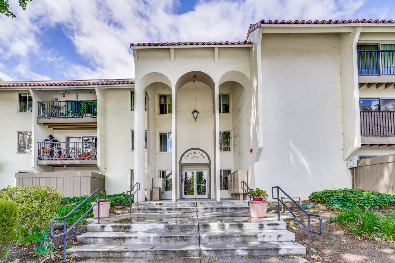 Santa Clara Condo: 1750 Halford Avenue, Unit 318