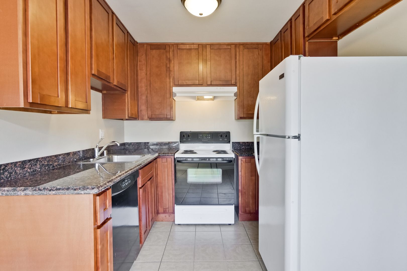 Sunnyvale Apartment: 699 Grand Coulee Avenue