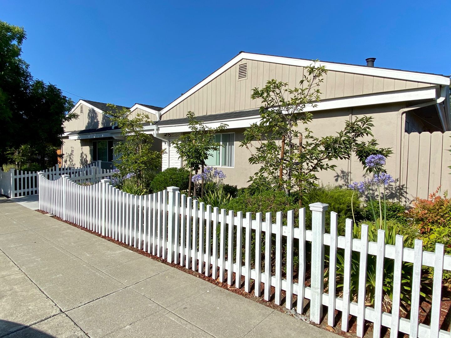 Campbell Apartment: 980 Sobrato Drive