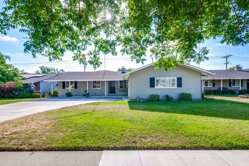 Welcome to this 3 bedroom 2 bathroom dog friendly home in West San Jose. – photo 1
