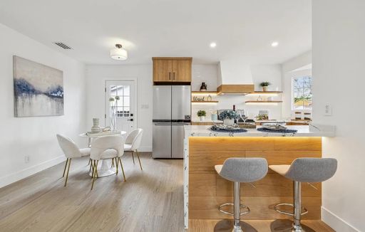 2335 Ralmar Avenue, East Palo Alto, CA 94303