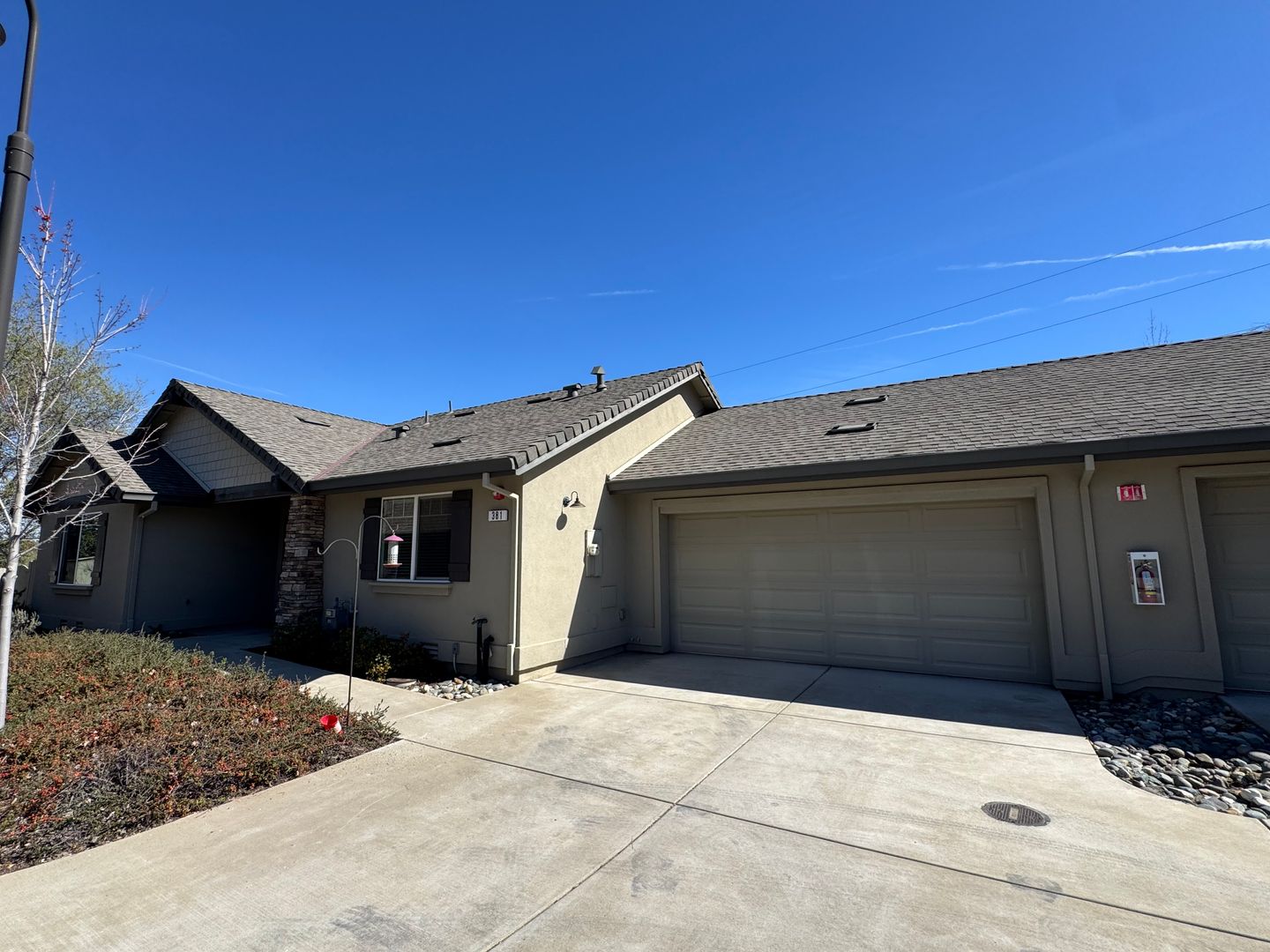 Auburn Apartment: 381 Sacramento St