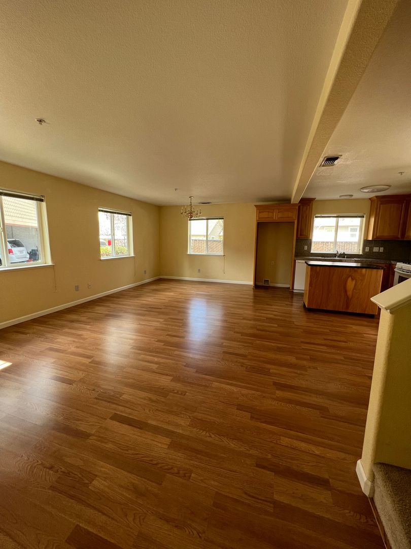 Nevada City Apartment: 171 Chief Kelly Dr