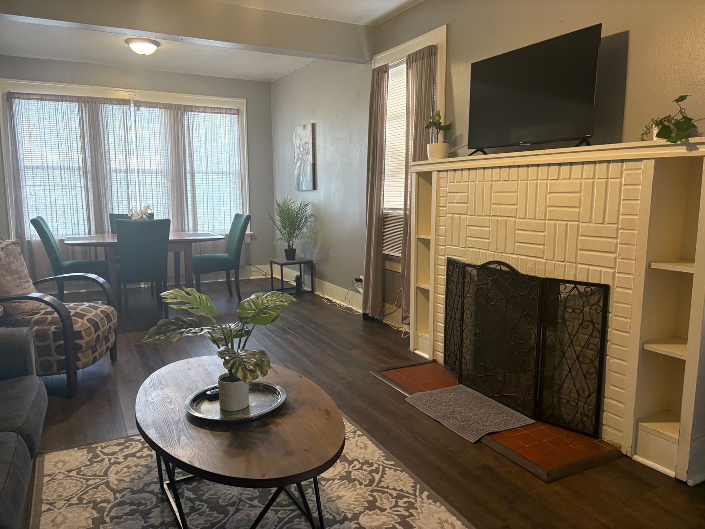 Beaumont Apartment: 2531 Liberty St.