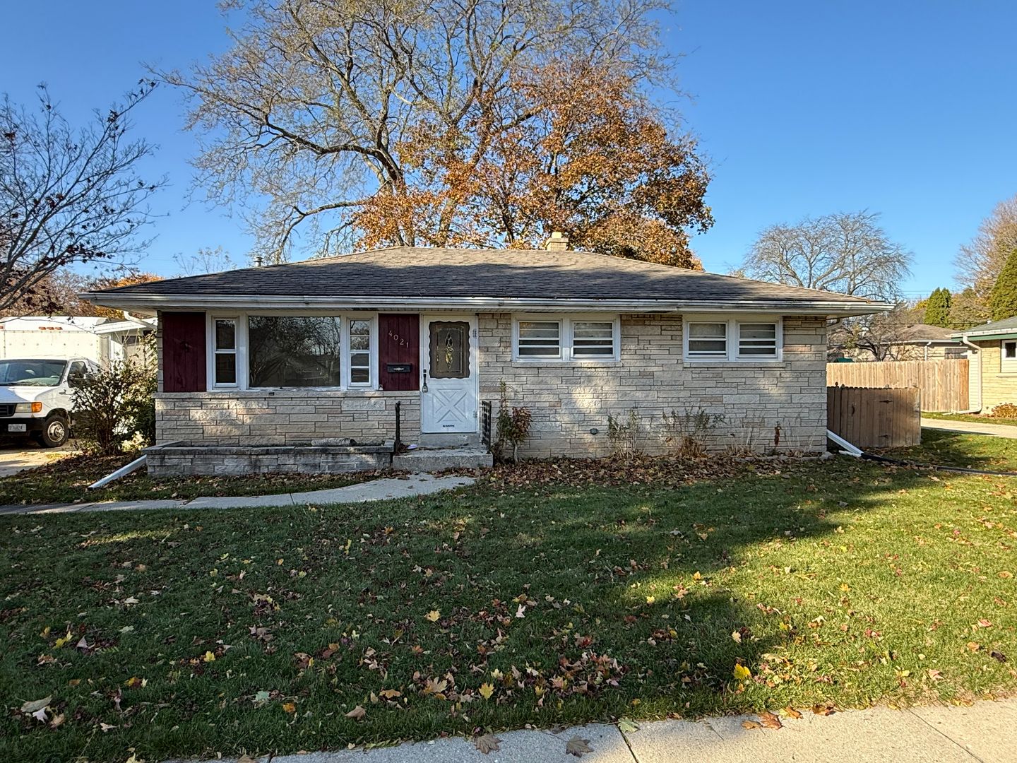 Milwaukee House: 4021 South 74th Street