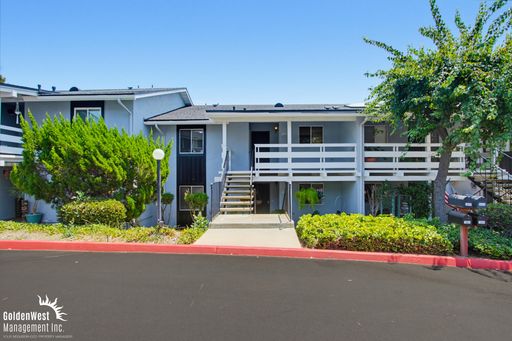 Inviting Upstairs 2Bdm and 2Ba Condo in San Marcos! – photo 1