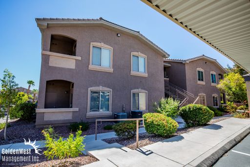 Bright & Inviting 2Bdm 2Ba Condo in Whitney – photo 1