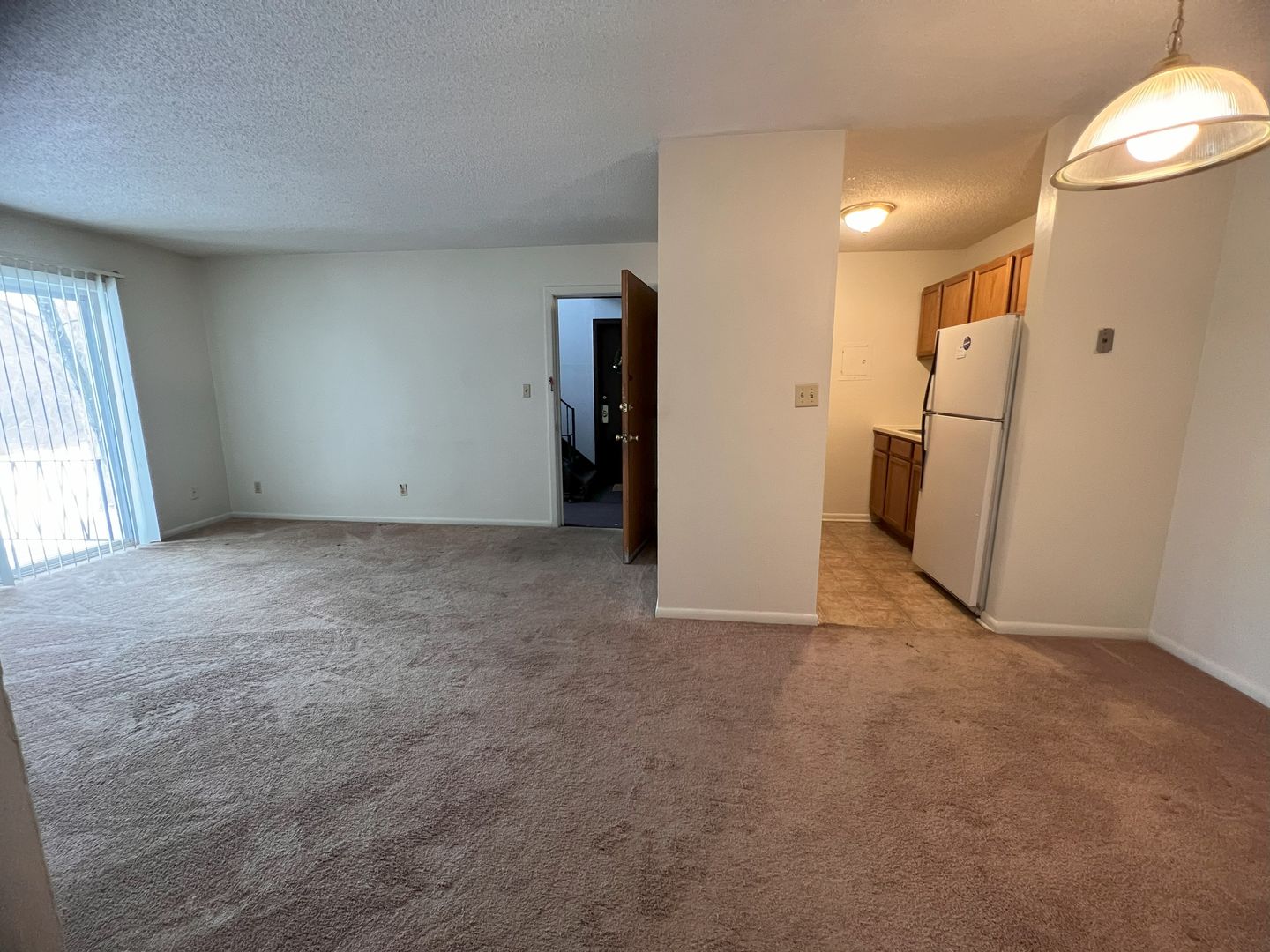 Cedar Falls Apartment: 3206 Spring Valley Ln