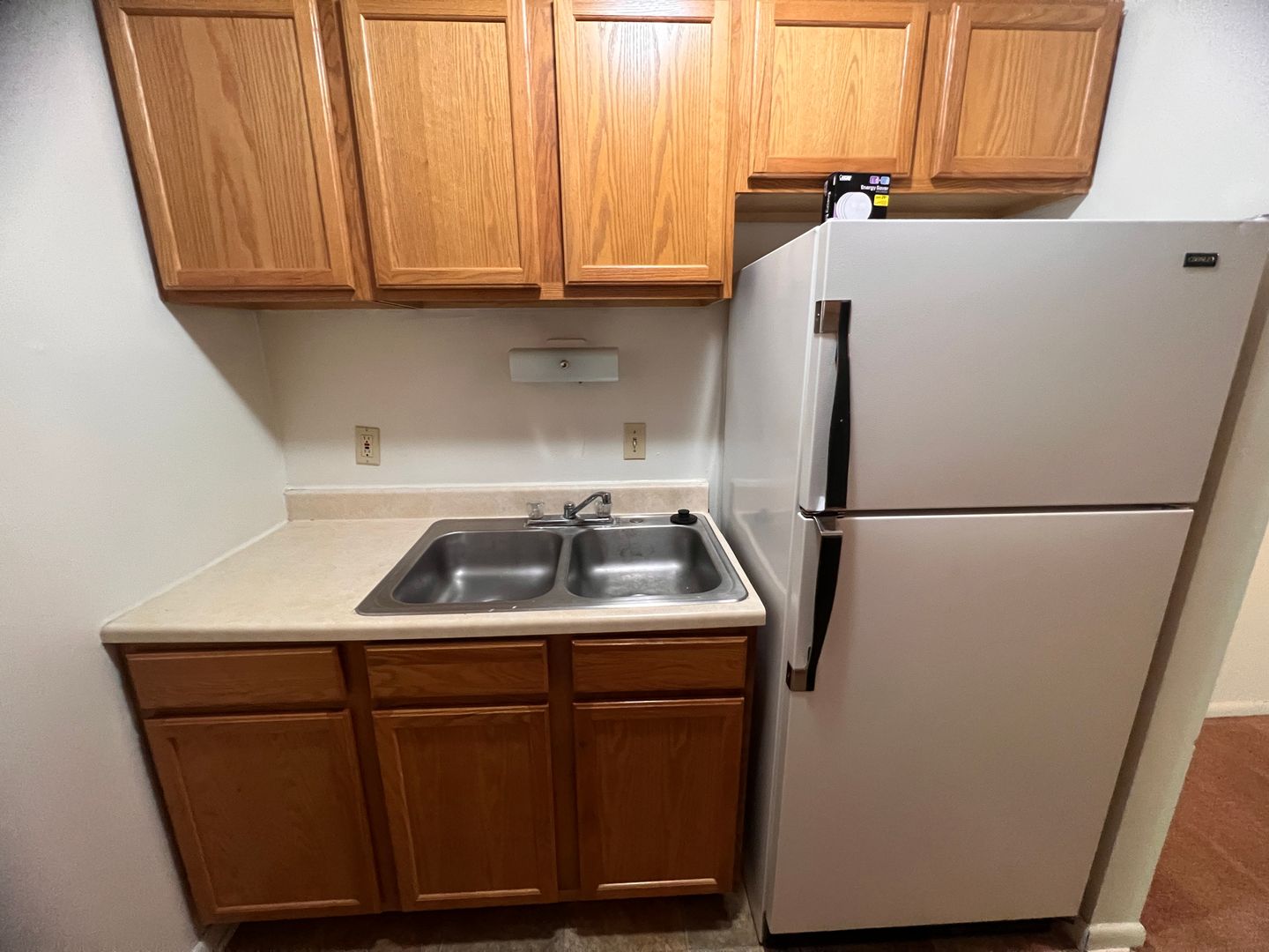 Cedar Falls Apartment: 1905 University Dr.