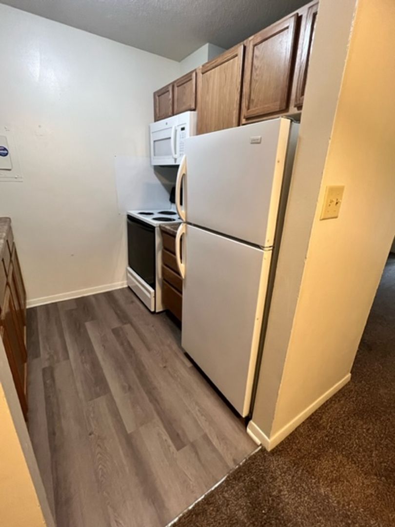 Cedar Falls Apartment: 3117 University Dr.