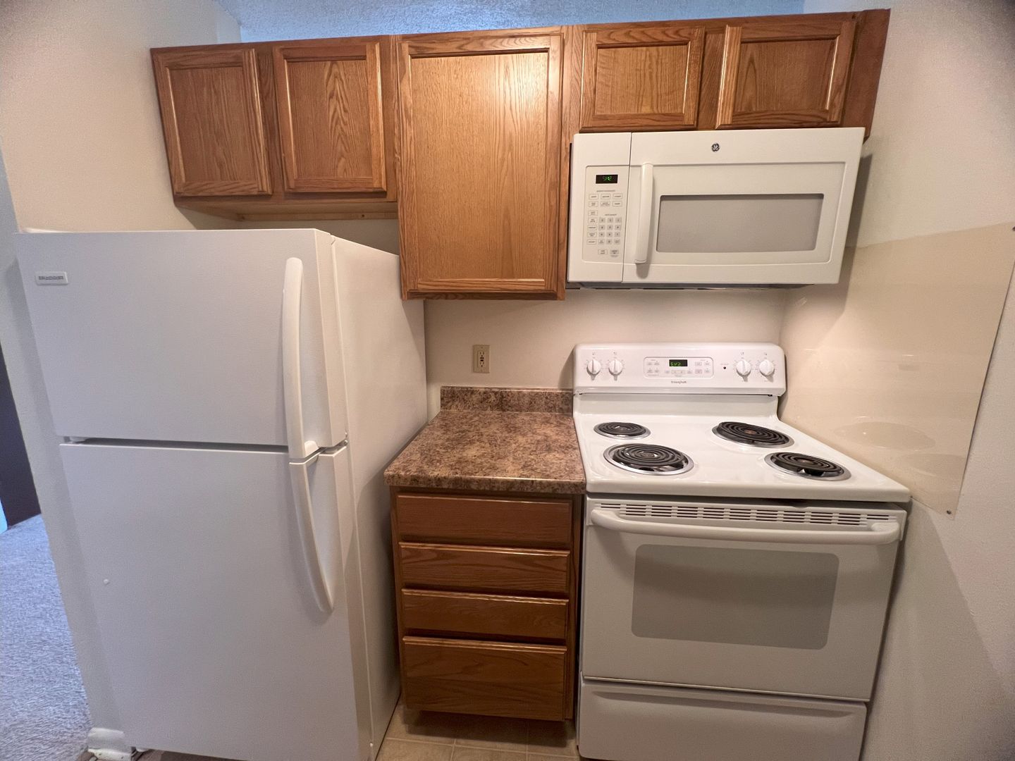 Cedar Falls Apartment: 3202 University Dr.