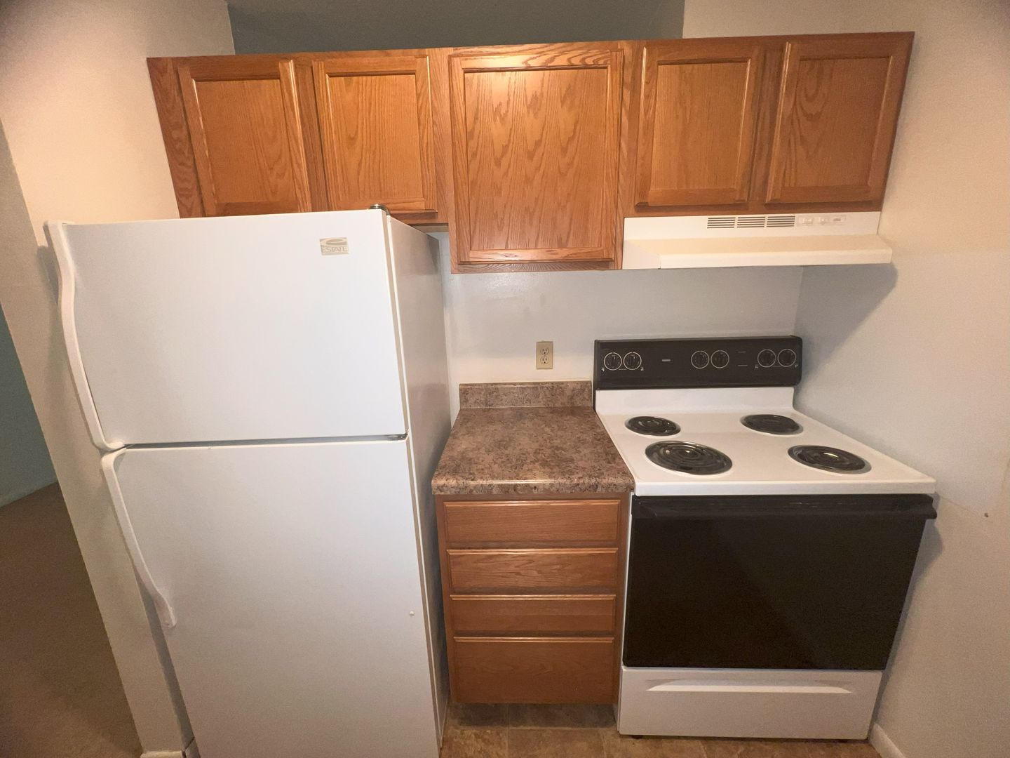 Cedar Falls Apartment: 3202 University Dr.