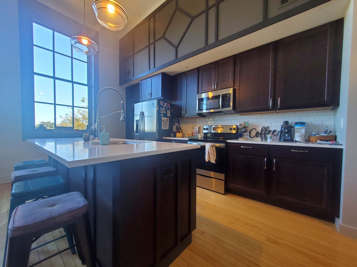 Green Bay Apartment: 215 N Webster Ave