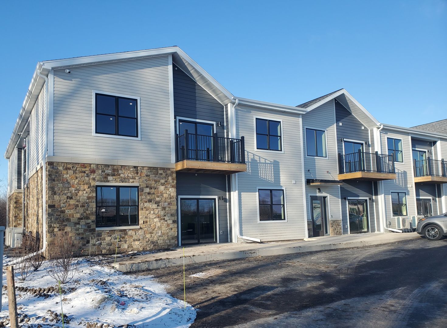 Oneida Apartment: N7339 Red Willow Parkway