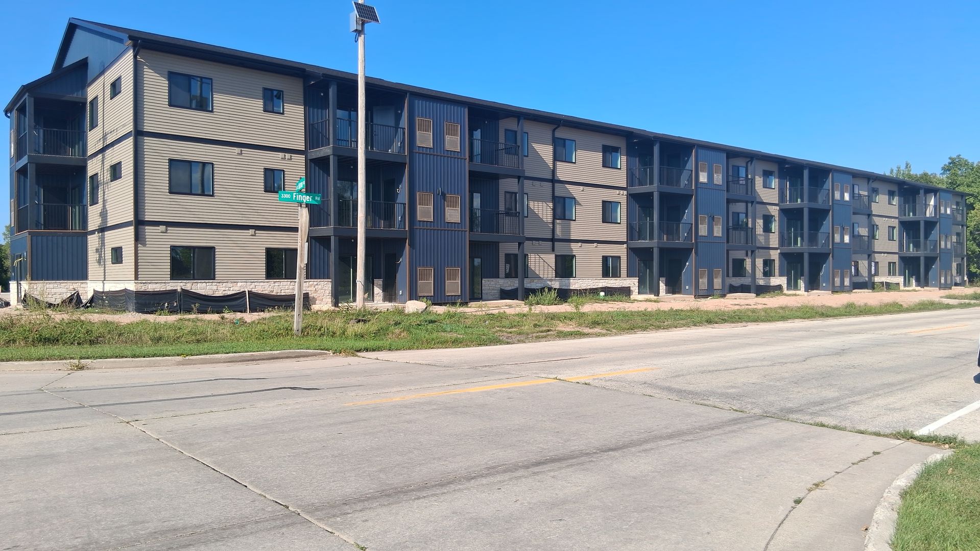 Green Bay Apartment: 3315 Finger Road