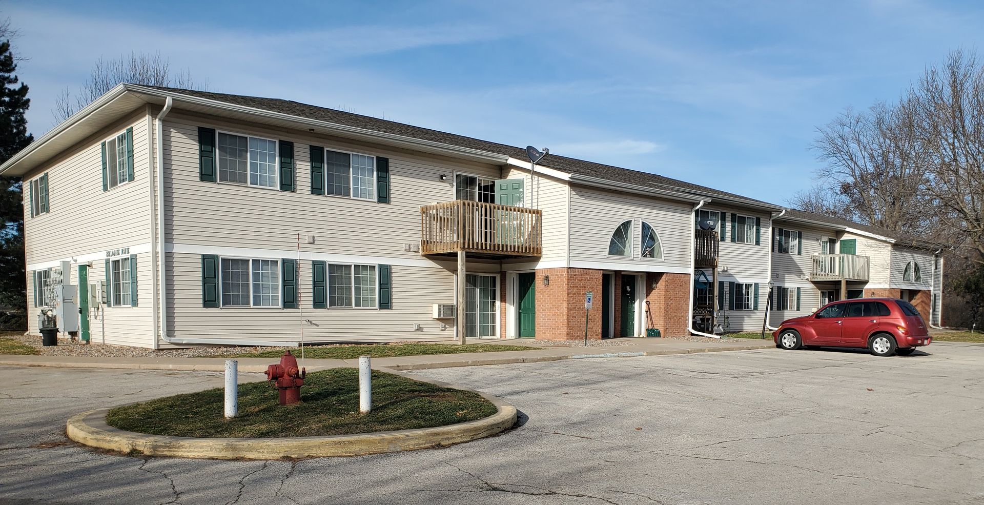 Wrightstown Apartment: 255 Louise Dr