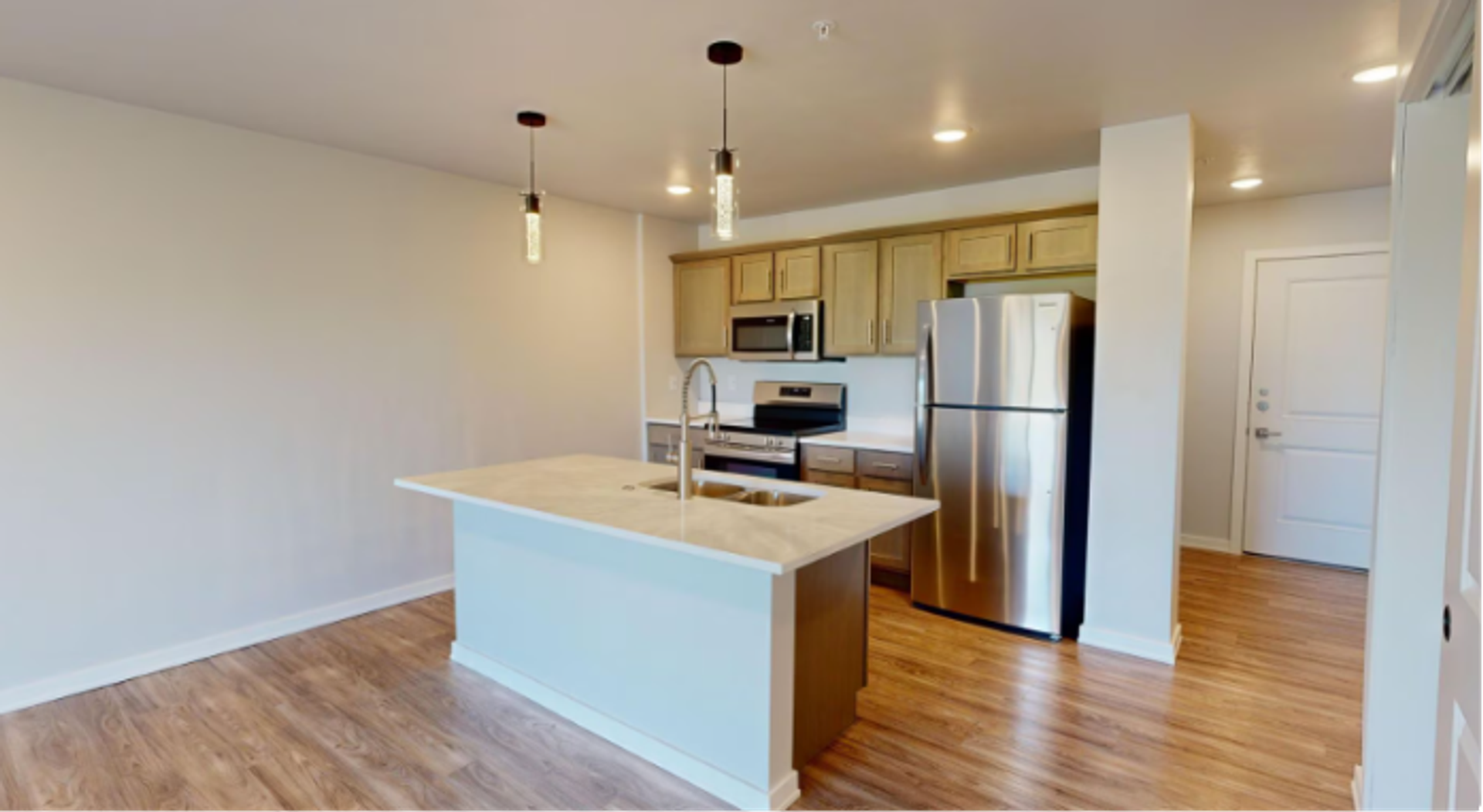 Green Bay Apartment: 3315 Finger Road