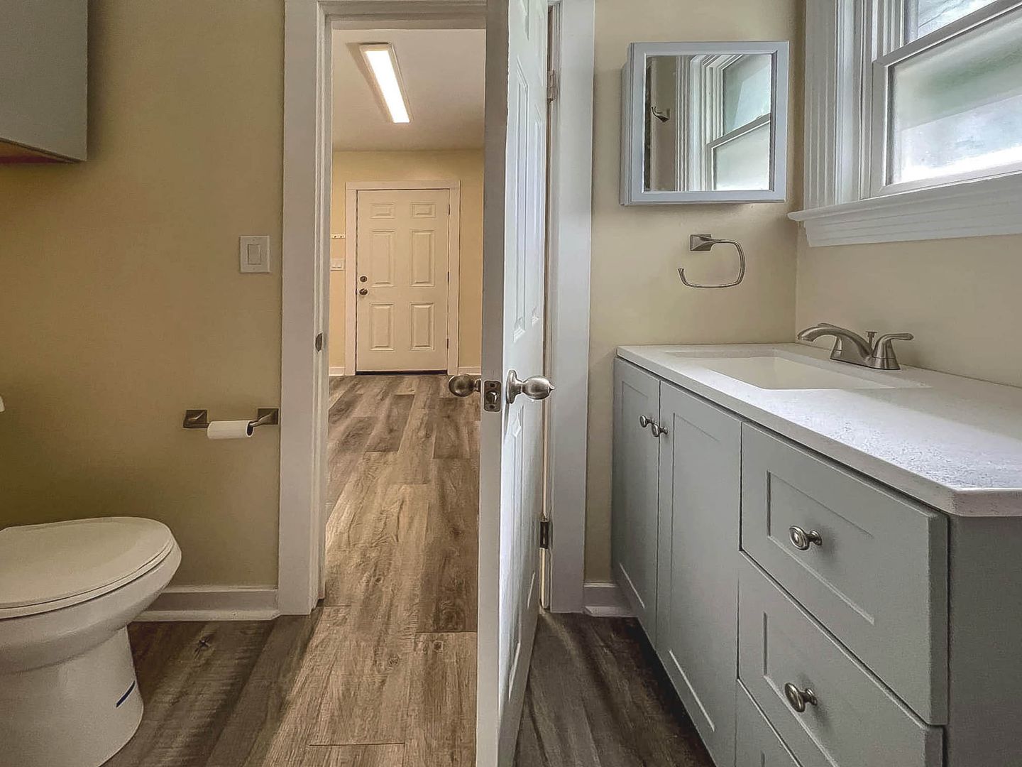 Akron Apartment: 862 Kenmore Blvd