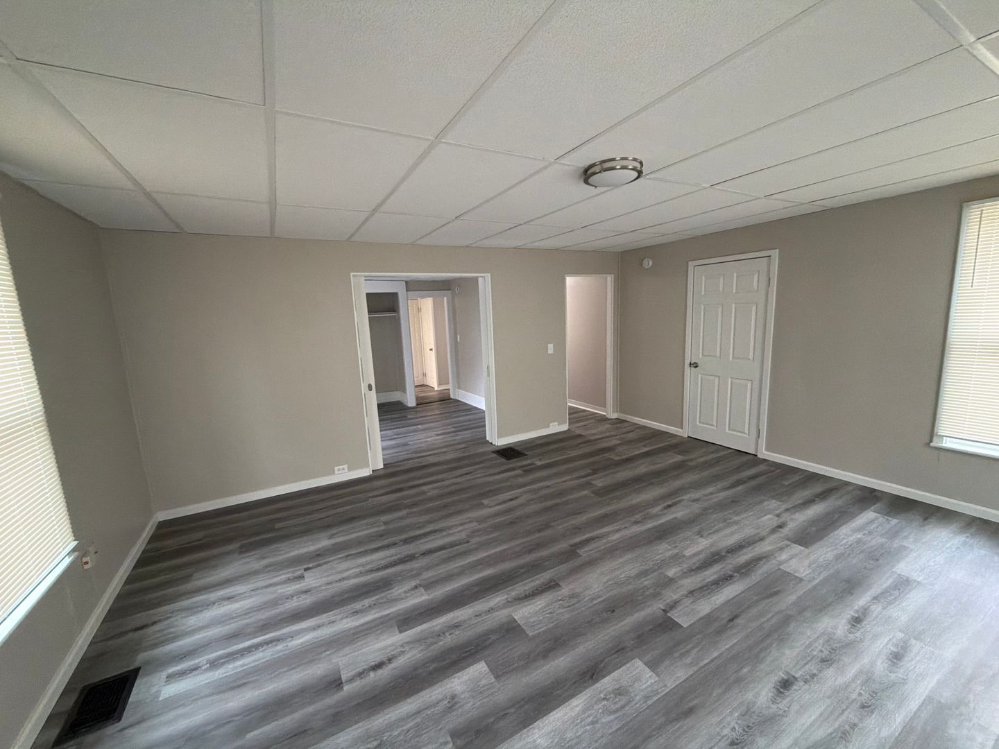Massillon Apartment: 429 Parkview St NE