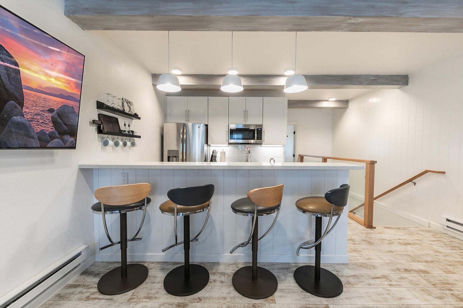 Incline Village House: 989 Tahoe Blvd -