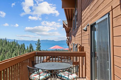 Lake Tahoe Winter Ski Lease – Panoramic Views & Prime Ski Access – photo 1