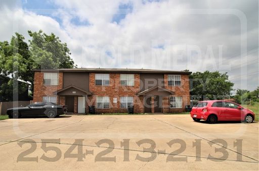 Now Leasing – 1408 Dugger Cir, Unit A – photo 1