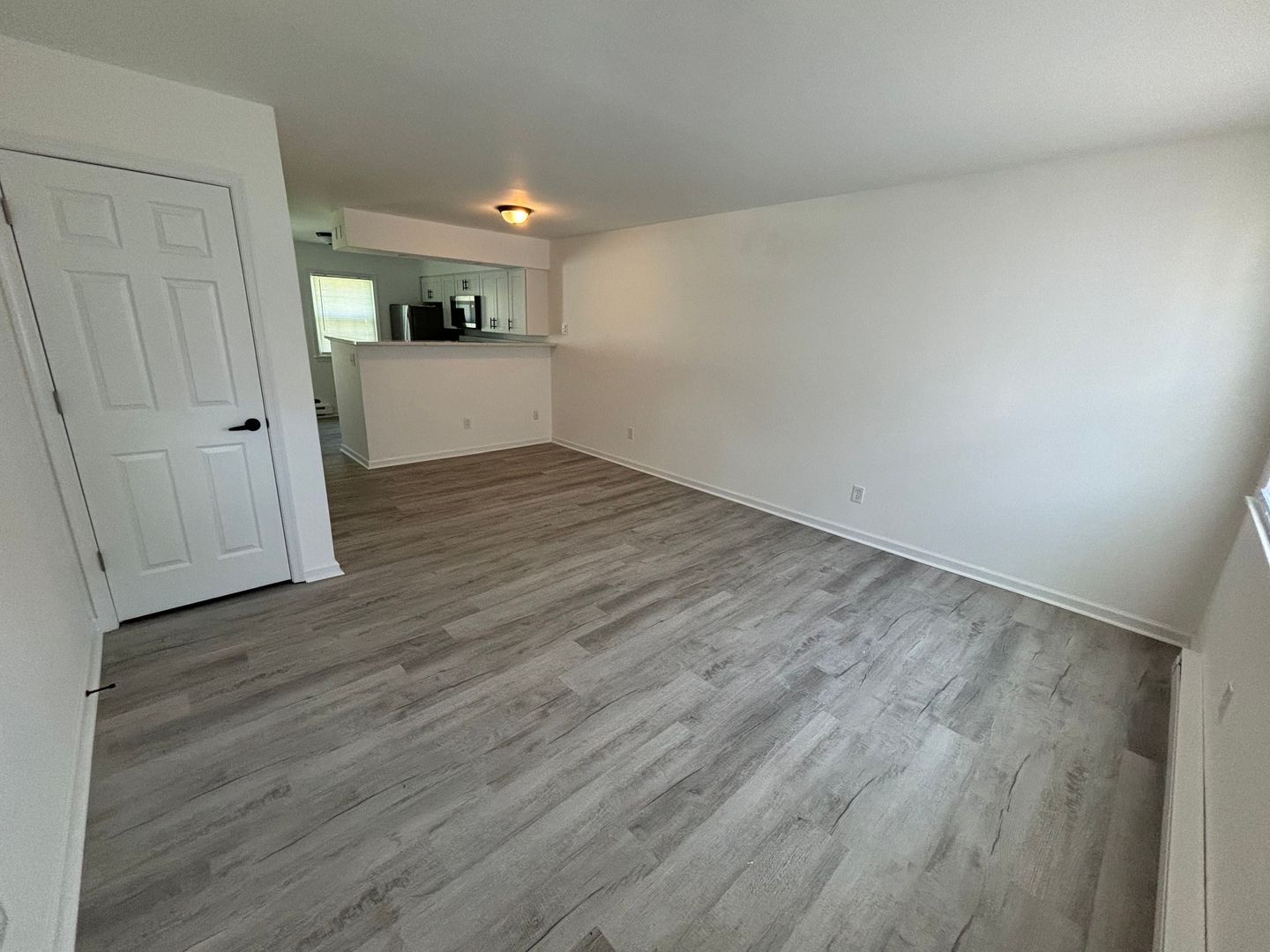 Virginia Beach Apartment: 417- 24th Street