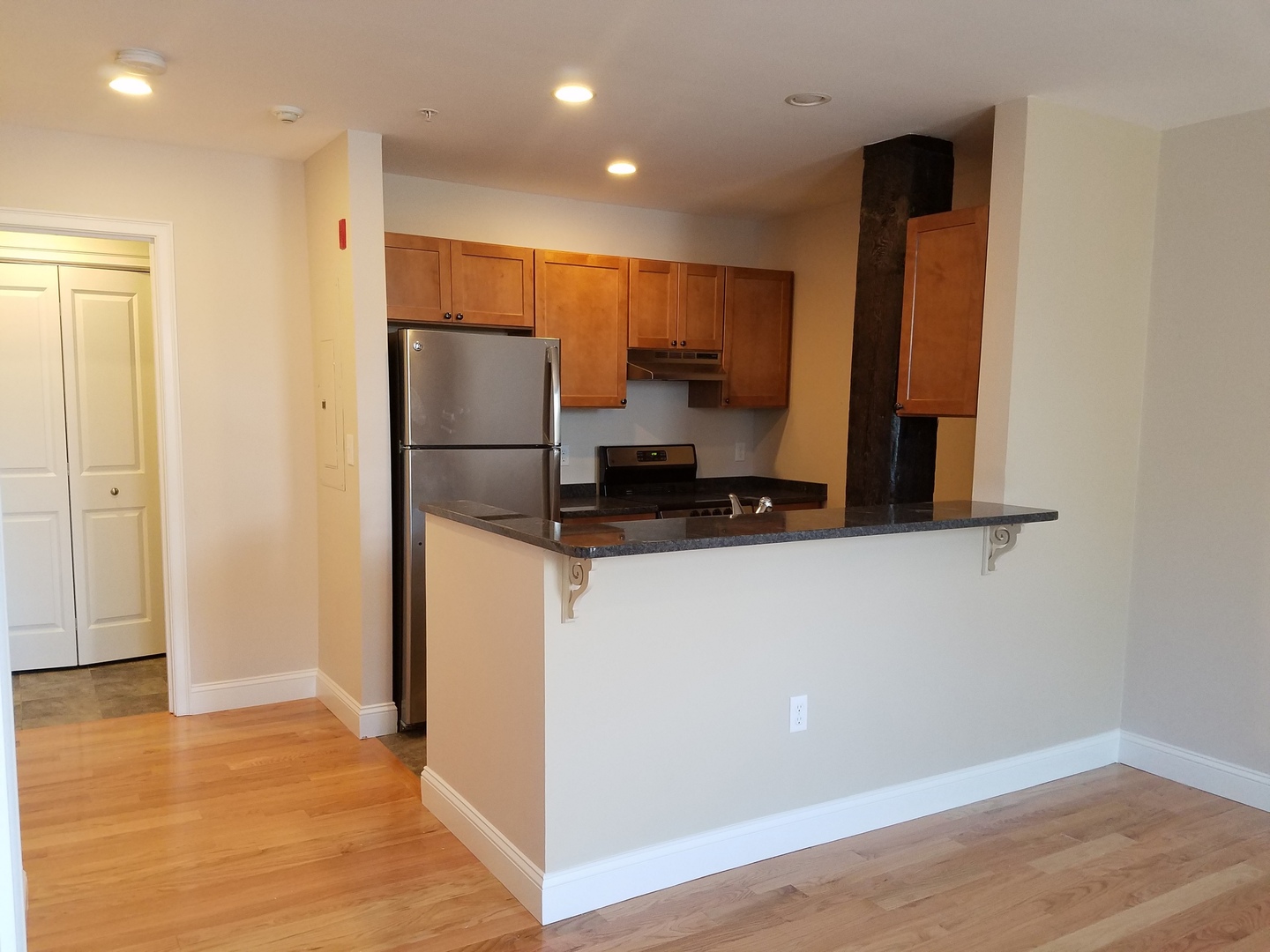 Beverly Apartment: 7-9 Rantoul