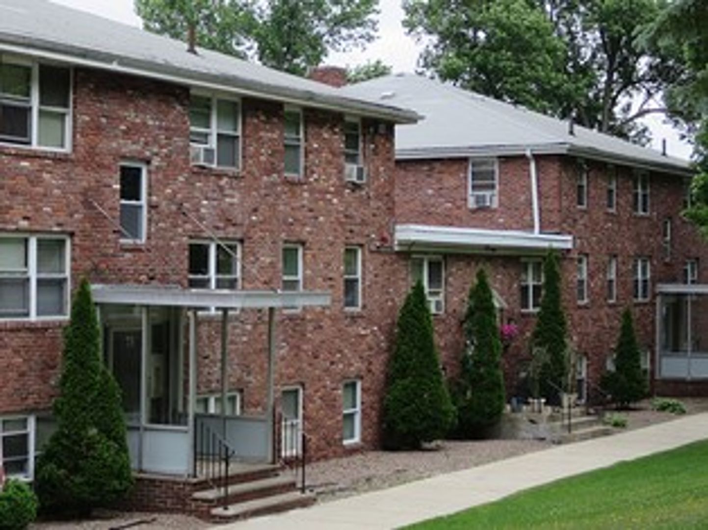 Lowell Apartment: 61 Park Ave West