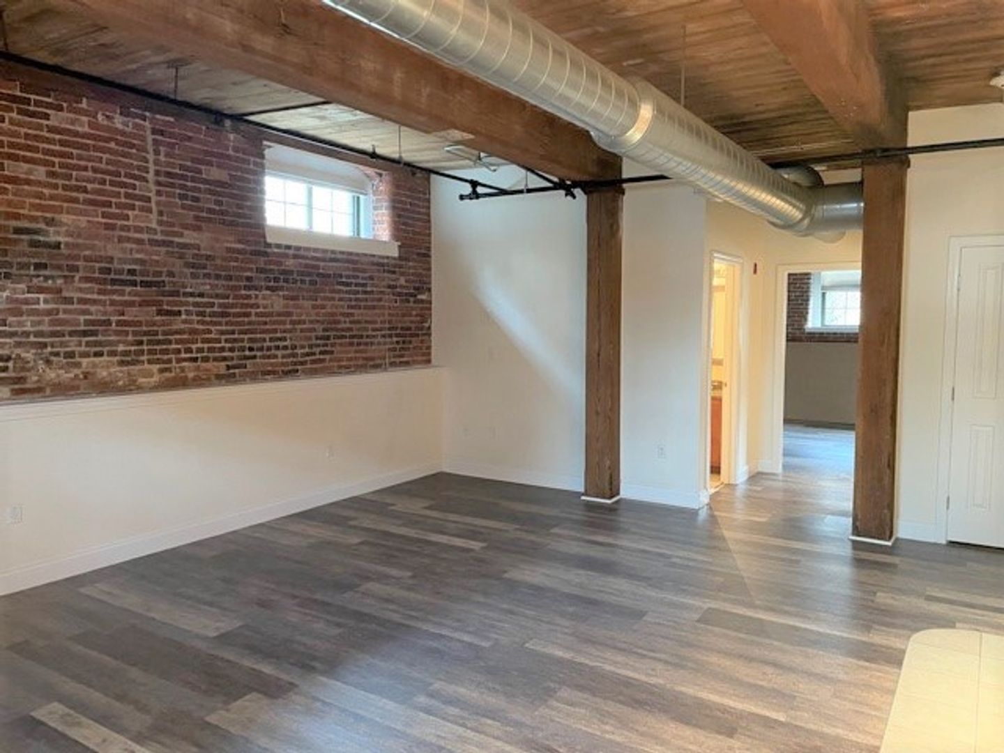 Haverhill Apartment: 11 Villa Street