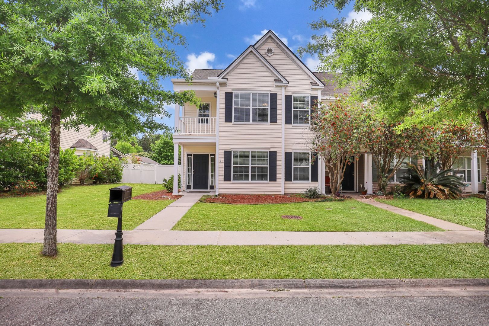 Savannah Townhome: 51 Fairgreen St
