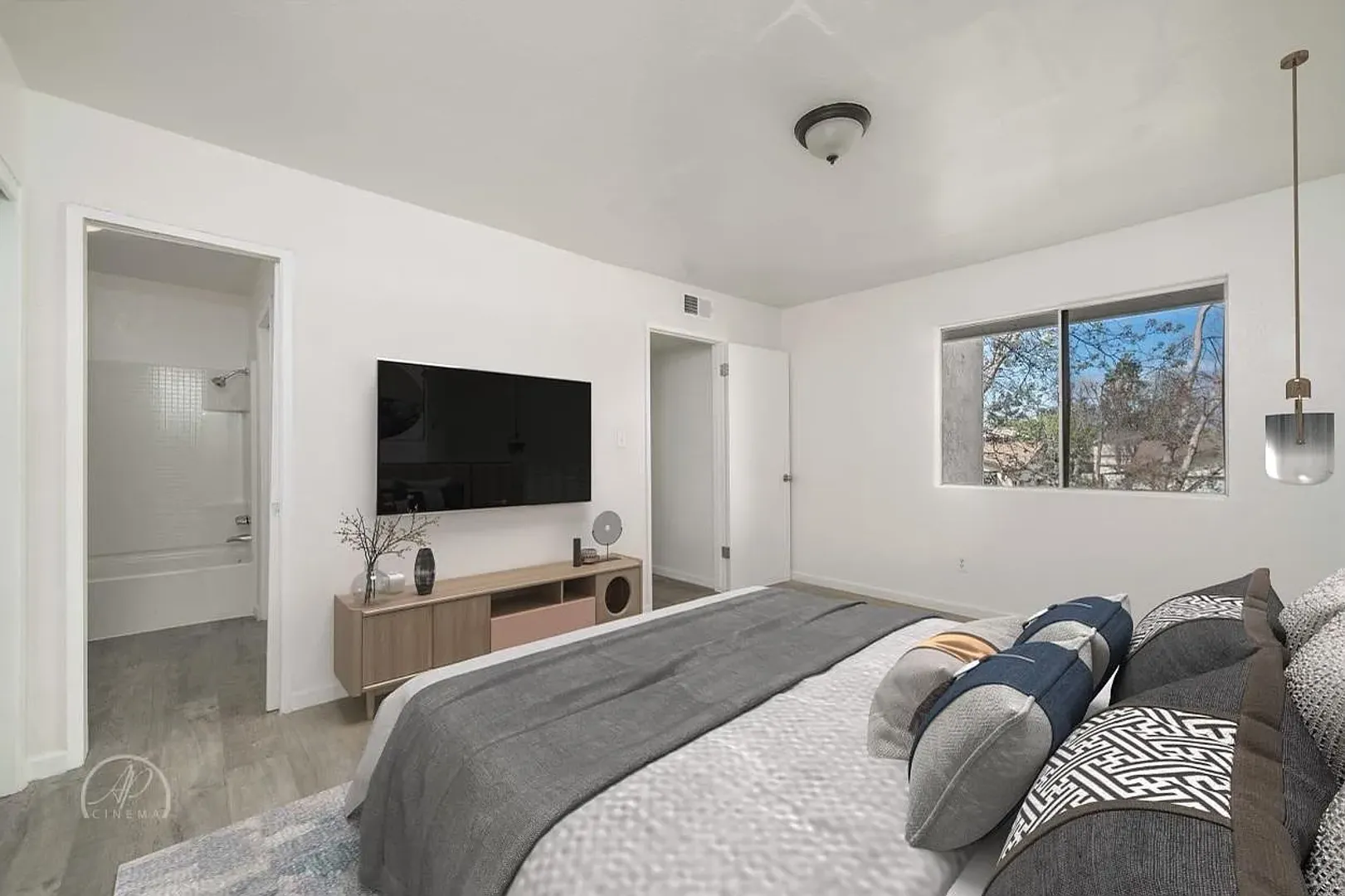 Bakersfield Apartment: 5001 Appleblossom Drive