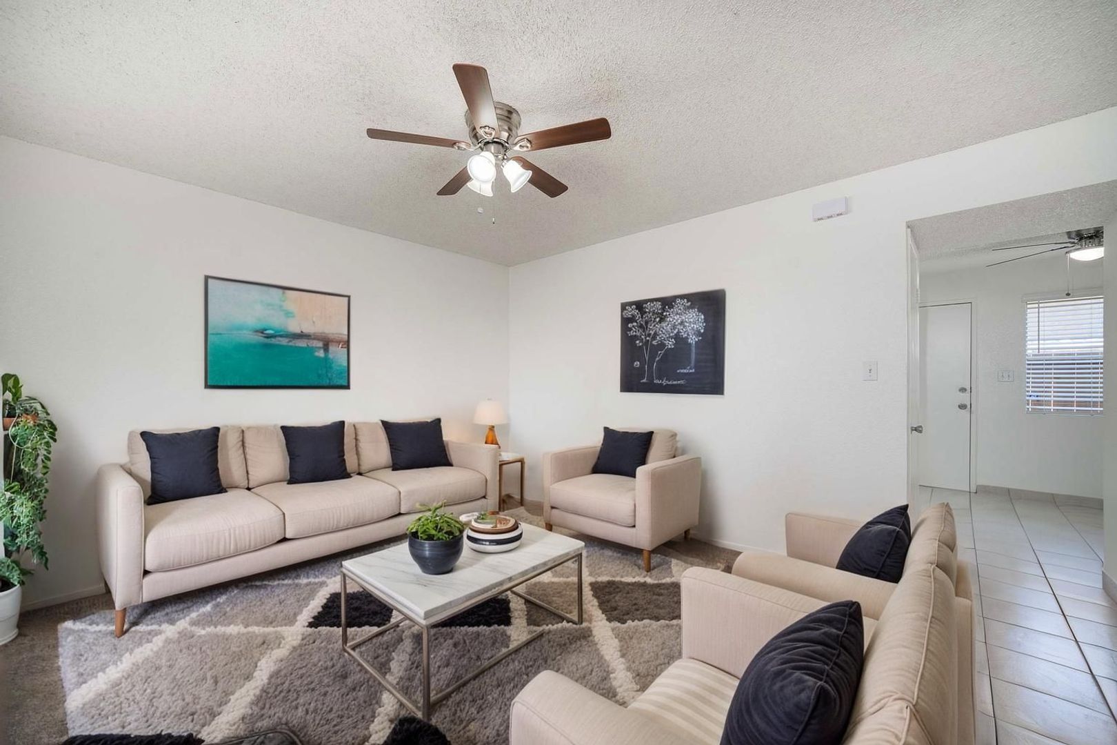 Bakersfield Apartment: 4215 Teal Street