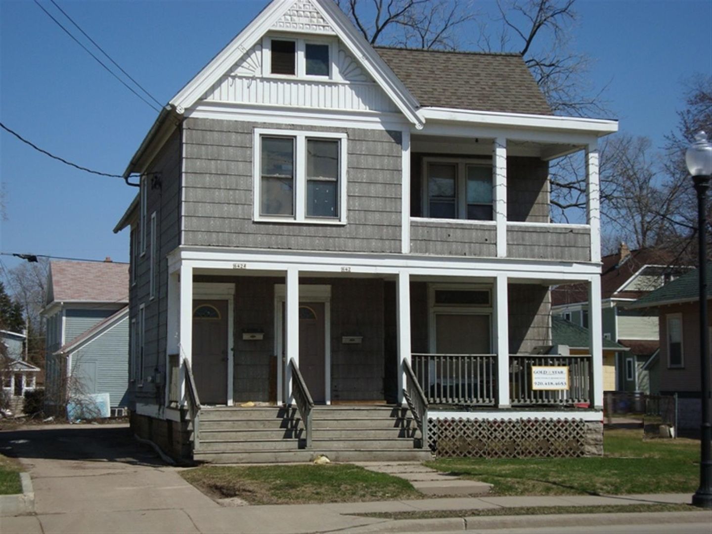 Oshkosh Apartment: 642 Jackson