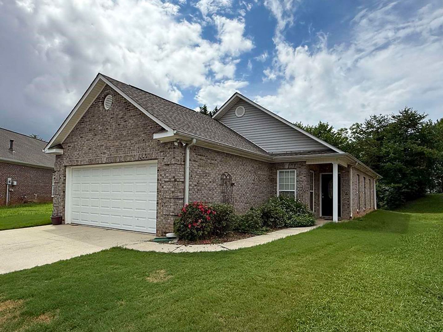 Bessemer House: 4865 Longmeadow Drive