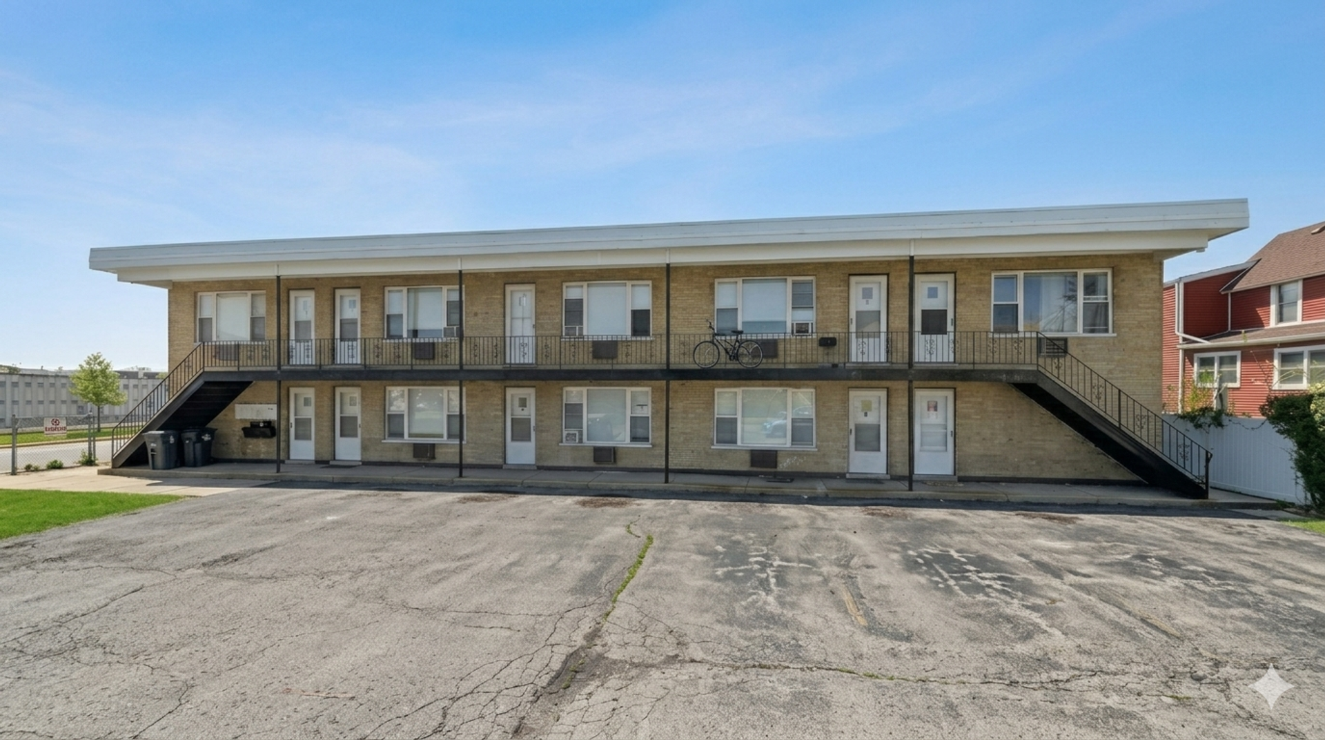Cicero Apartment: 5830 W 28th St