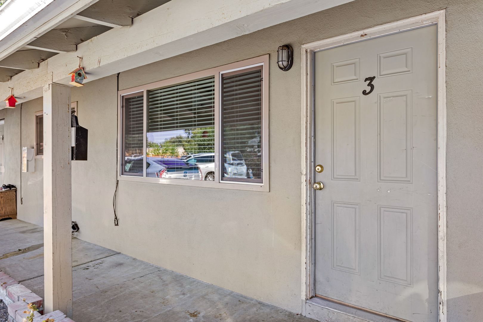 W. Sacramento Apartment: 521 N. Harbor Blvd.