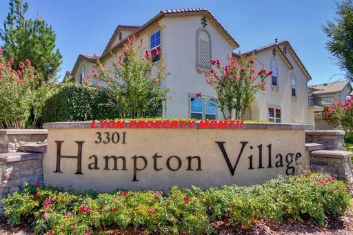 LUXURIOUS TOWNHOME/CONDO Living At Its Finest! – photo 1
