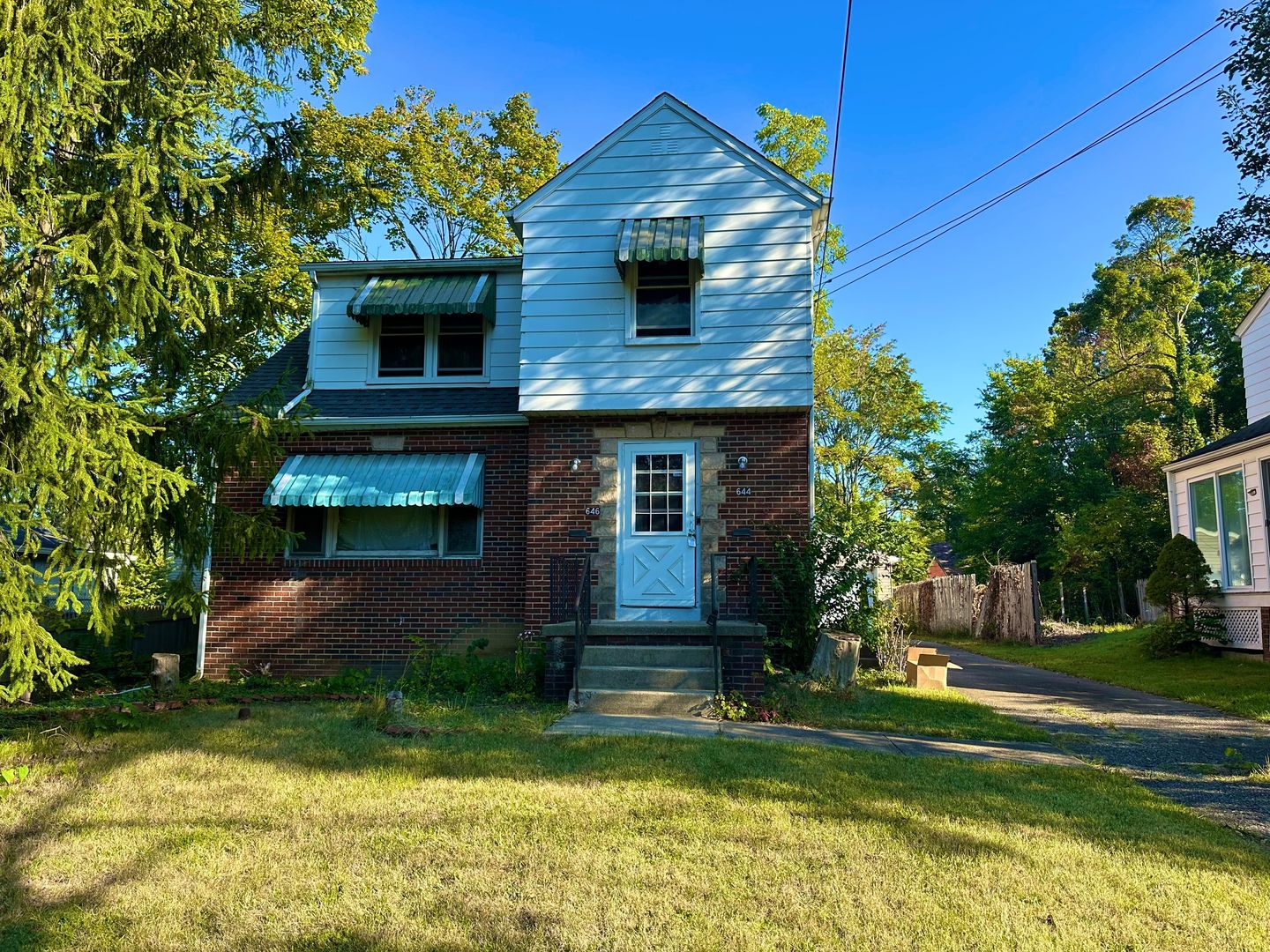 Youngstown House: 644 West Judson Avenue