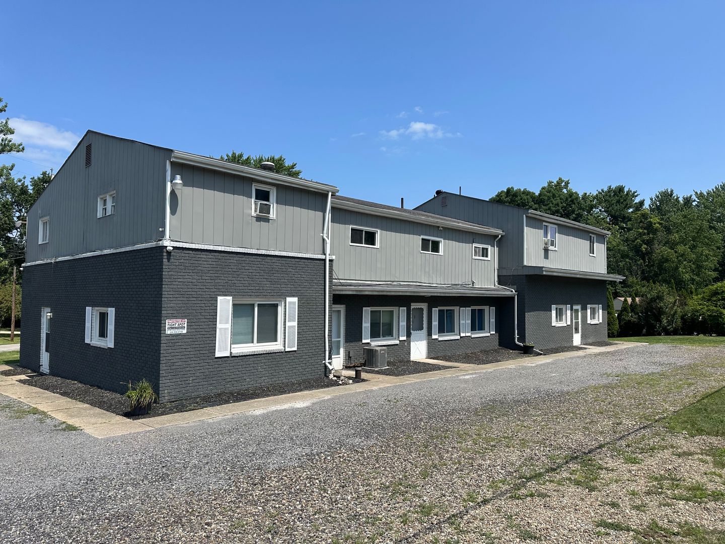 Hubbard Apartment: 5885 Youngstown Hubbard Road